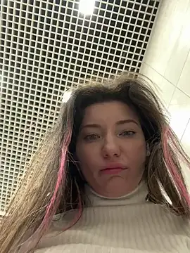 MooonReal online show from March 2025 06:19:02 AM