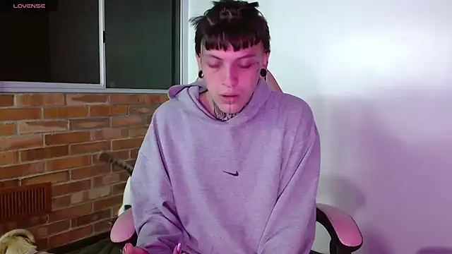 charlotbelucci  online show from November 2025 09:19:02 AM