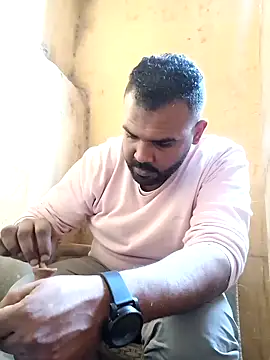 Snapshot of ListedLoin chatting on January 2025 02:14:01 PM ListedLoin online show from January 2025 02:14:01 PM