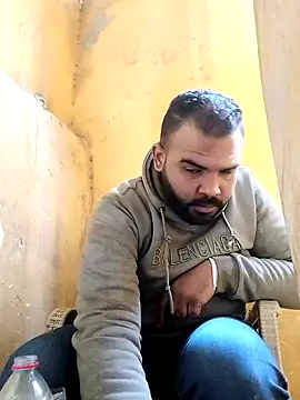 Snapshot of ListedLoin chatting on January 2025 09:13:02 AM ListedLoin online show from January 2025 09:13:02 AM