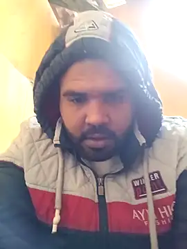 Snapshot of ListedLoin chatting on February 2025 12:05:02 PM ListedLoin online show from February 2025 12:05:02 PM