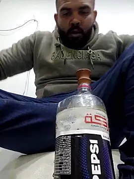 Snapshot of ListedLoin chatting on February 2025 04:37:02 PM ListedLoin online show from February 2025 04:37:02 PM