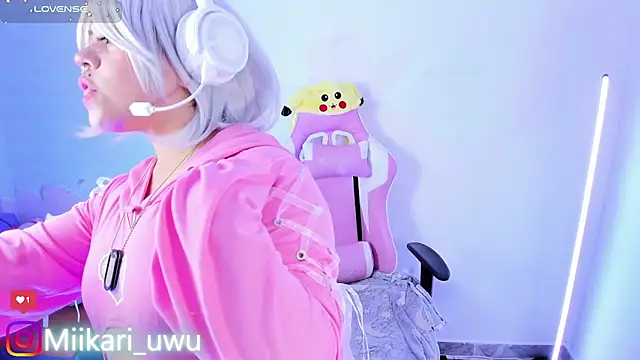 Ahri Elderwood online show from February 2026 04:08:01 AM