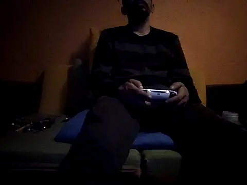 Angel Coronel online show from February 2025 01:02:01 AM