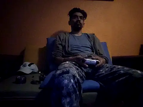 Angel Coronel online show from February 2025 05:42:02 AM