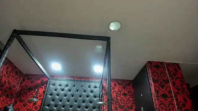 Snapshot of JAYLEN_BDSM chatting on February 2026 12:11:01 PM JAYLEN BDSM online show from February 2026 12:11:01 PM