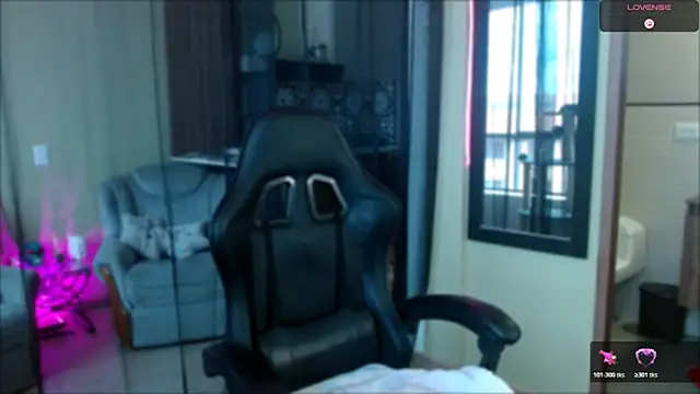 tevenwhiite online show from November 2025 05:40:02 PM