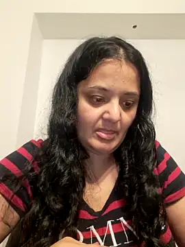 sarahhh1987 online show from January 2026 06:11:01 PM