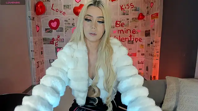 HannaConnor  online show from February 2026 08:49:01 PM