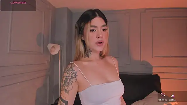 ViolettHansson online show from April 2026 09:27:01 AM