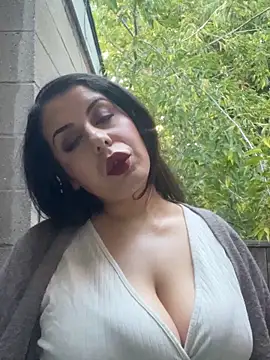 holyeroticss online show from October 2025 10:31:01 PM