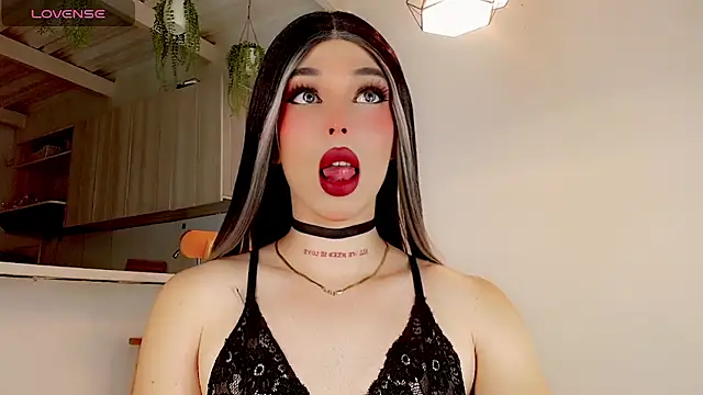 Snapshot of Marian_LV chatting on February 2025 04:17:02 AM Marian LV online show from February 2025 04:17:02 AM