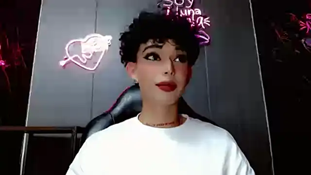 Snapshot of Marian_LV chatting on November 2025 07:27:01 PM Marian LV online show from November 2025 07:27:01 PM