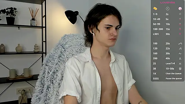 Snapshot of little_femb0y chatting on February 2026 11:38:02 AM little femb0y online show from February 2026 11:38:02 AM