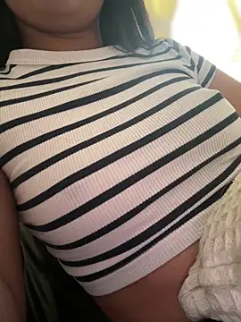 Salome golvert online show from February 2026 09:30:02 PM