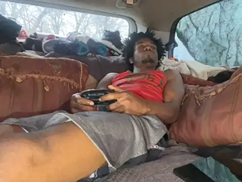 SlimeCrownzOut5 online show from February 2026 05:43:01 PM