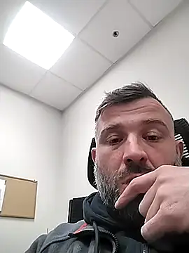 Snapshot of chada1980 chatting on December 2025 03:37:02 AM chada1980 online show from December 2025 03:37:02 AM