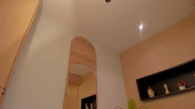 IrisBaker online show from January 2025 02:43:02 AM