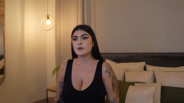 Snapshot of IrisBaker chatting on January 2026 10:02:02 PM IrisBaker online show from January 2026 10:02:02 PM