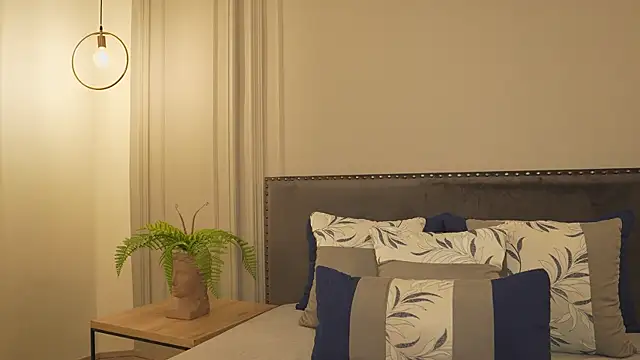 Snapshot of IrisBaker chatting on February 2026 10:28:02 PM IrisBaker online show from February 2026 10:28:02 PM