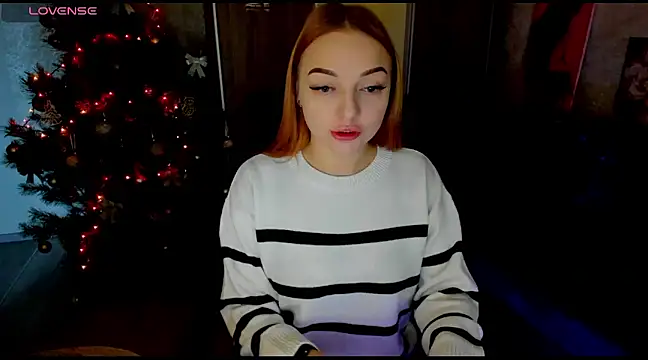 Snapshot of Stella__Cox chatting on December 2024 06:35:02 AM Stella Cox online show from December 2024 06:35:02 AM