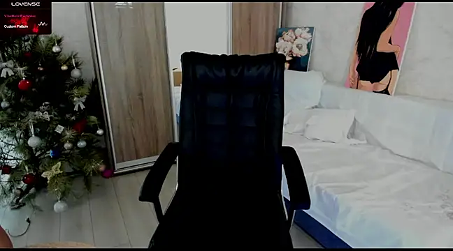 Snapshot of Stella__Cox chatting on January 2025 09:30:02 AM Stella Cox online show from January 2025 09:30:02 AM