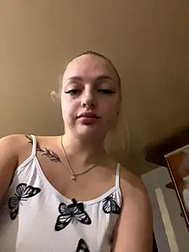 Snapshot of Stella__Cox chatting on September 2025 06:02:02 PM Stella Cox online show from September 2025 06:02:02 PM