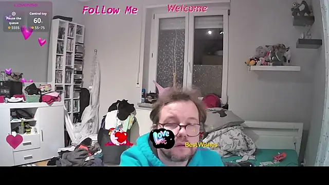 Snapshot of larsgessner30 chatting on October 2025 07:08:01 PM larsgessner30 online show from October 2025 07:08:01 PM