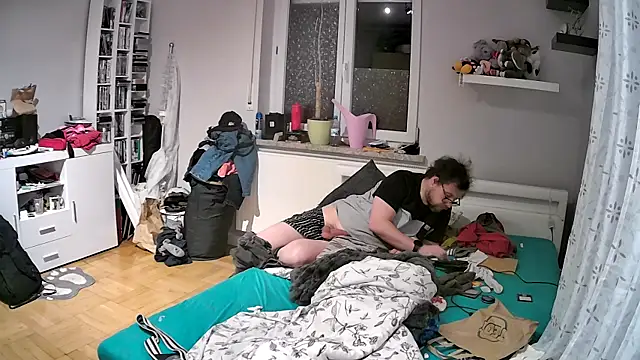 Snapshot of larsgessner30 chatting on October 2025 12:23:01 AM larsgessner30 online show from October 2025 12:23:01 AM