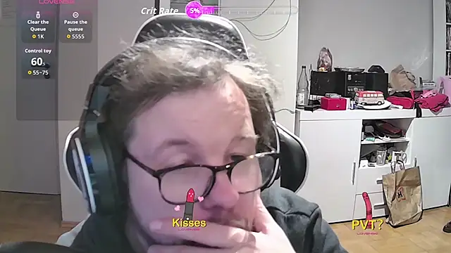 Snapshot of larsgessner30 chatting on November 2025 09:04:02 PM larsgessner30 online show from November 2025 09:04:02 PM