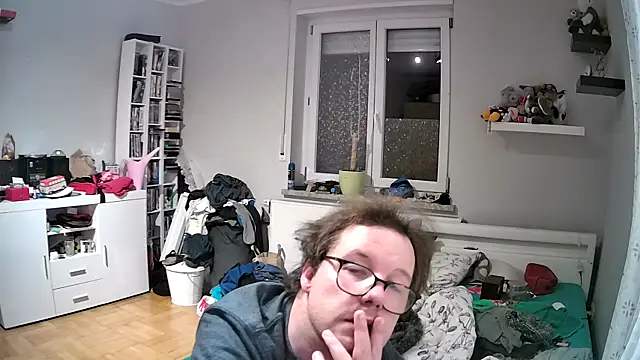 Snapshot of larsgessner30 chatting on November 2025 09:59:01 PM larsgessner30 online show from November 2025 09:59:01 PM