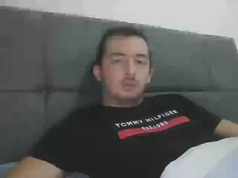 laynufff online show from October 2025 03:01:01 PM