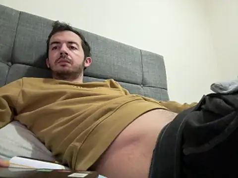 laynufff online show from March 2026 05:12:02 AM