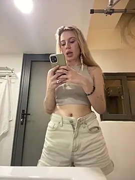 meanexx online show from December 2024 05:25:01 PM