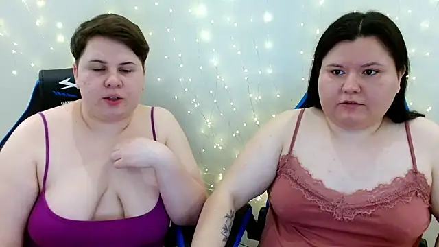 BeckyAndHellen online show from June 2026 08:09:02 AM