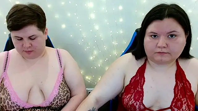BeckyAndHellen online show from July 2026 09:04:01 AM