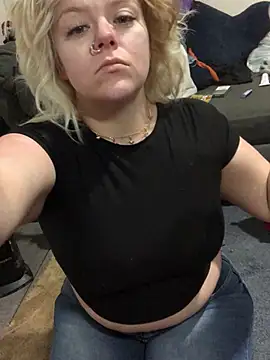 Snapshot of blndpolkadot chatting on March 2025 12:55:02 AM blndpolkadot online show from March 2025 12:55:02 AM