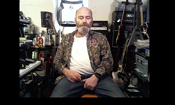 Snapshot of SirGarMack chatting on February 2026 05:10:01 PM SirGarMack online show from February 2026 05:10:01 PM