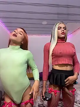 Snapshot of big_girl21cm chatting on September 2025 01:06:02 AM big girl21cm online show from September 2025 01:06:02 AM