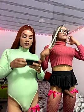 Snapshot of big_girl21cm chatting on October 2025 01:35:01 AM big girl21cm online show from October 2025 01:35:01 AM