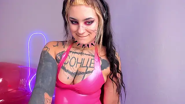 Snapshot of lady_sontse_ chatting on February 2025 04:05:02 PM lady sontse online show from February 2025 04:05:02 PM