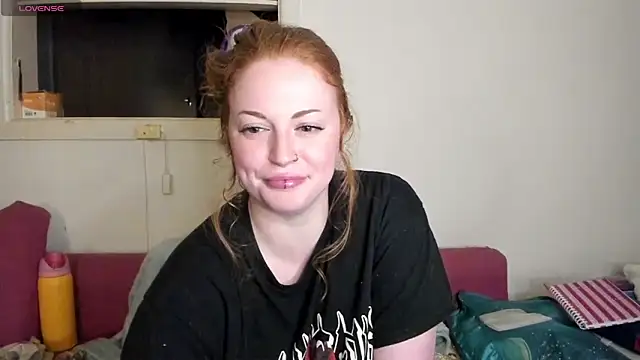 aaprill online show from October 2025 10:16:02 AM