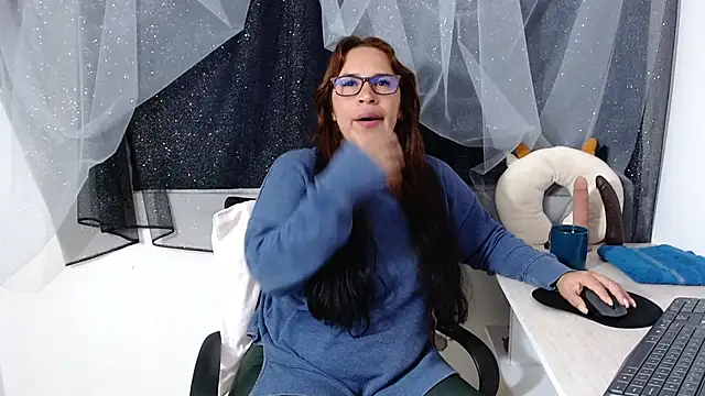 Abril Bianchi online show from January 2025 11:09:01 PM