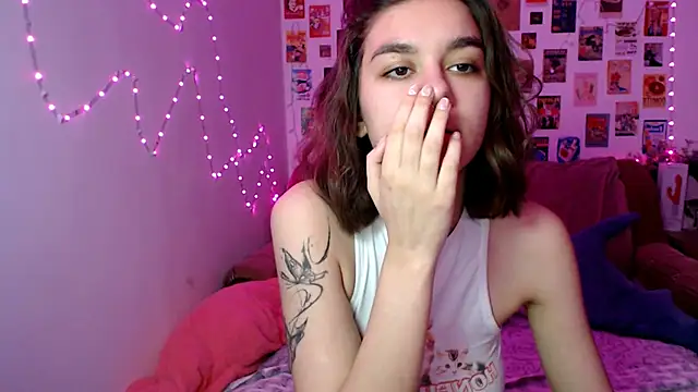 Snapshot of Celine_Dionn chatting on December 2024 10:45:02 AM Celine Dionn online show from December 2024 10:45:02 AM