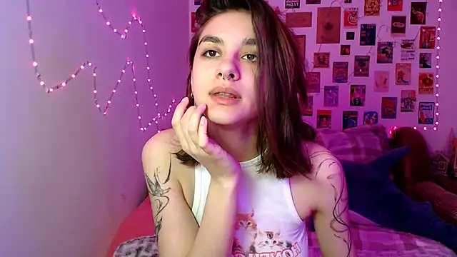 Snapshot of Celine_Dionn chatting on February 2025 01:15:02 PM Celine Dionn online show from February 2025 01:15:02 PM