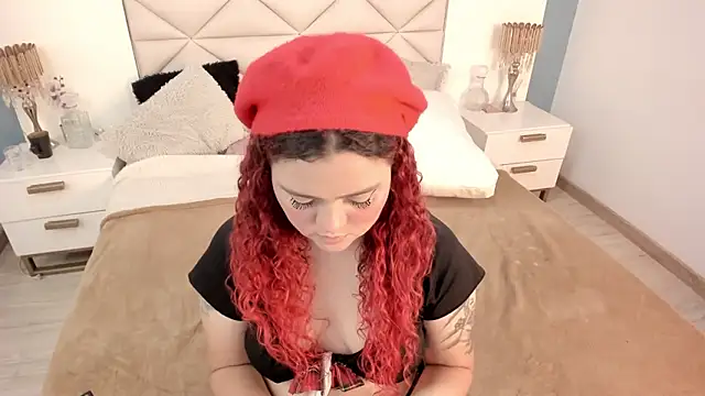 Twwiiggy online show from March 2026 08:04:01 PM