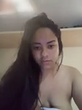 Snapshot of EAAM1 chatting on October 2025 04:24:01 AM EAAM1 online show from October 2025 04:24:01 AM