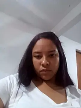 Snapshot of EAAM1 chatting on October 2025 12:40:02 AM EAAM1 online show from October 2025 12:40:02 AM