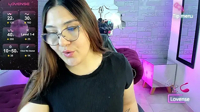 conniejames m online show from December 2025 12:32:01 PM