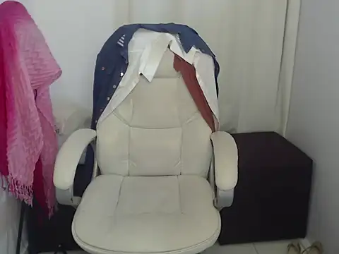 paiper halliwey online show from January 2025 09:51:02 AM